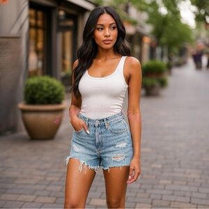 BLANK NYC The Barrow vintage high-rise short